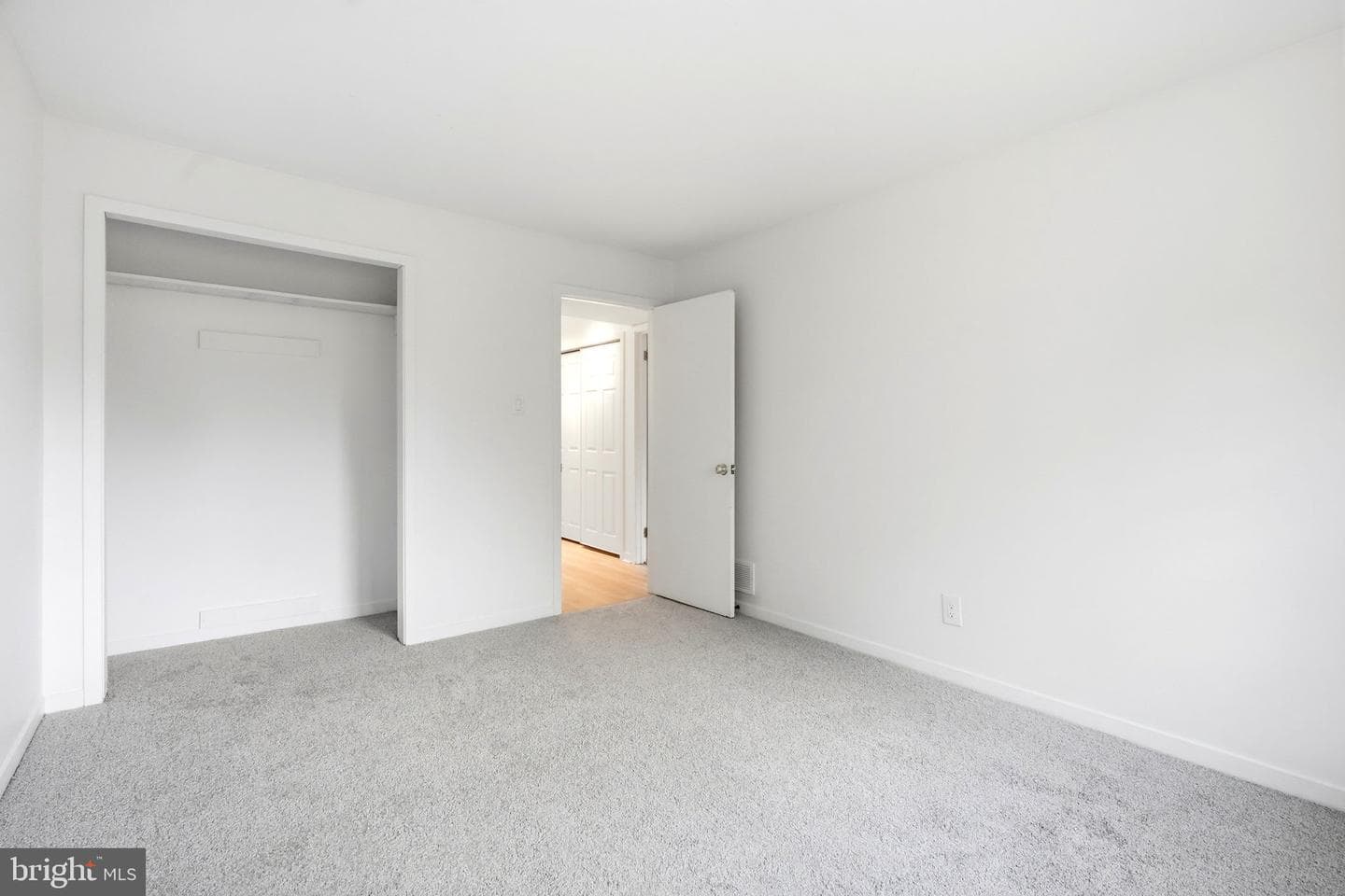 219 Smallwood Court #219 photo 26