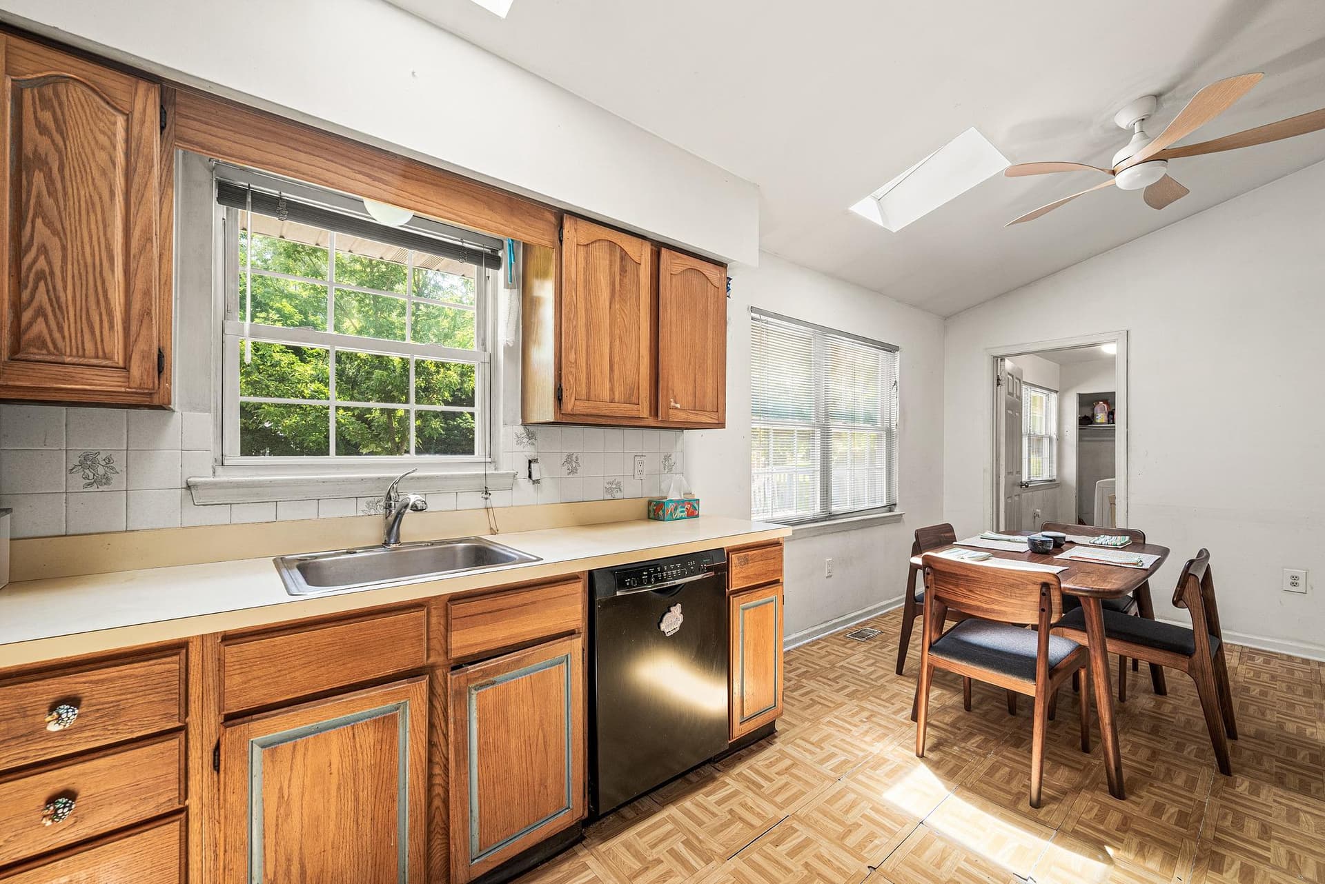 102 Montgomery Drive photo 14