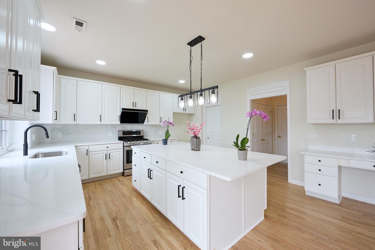 184 Magnolia Drive photo 5