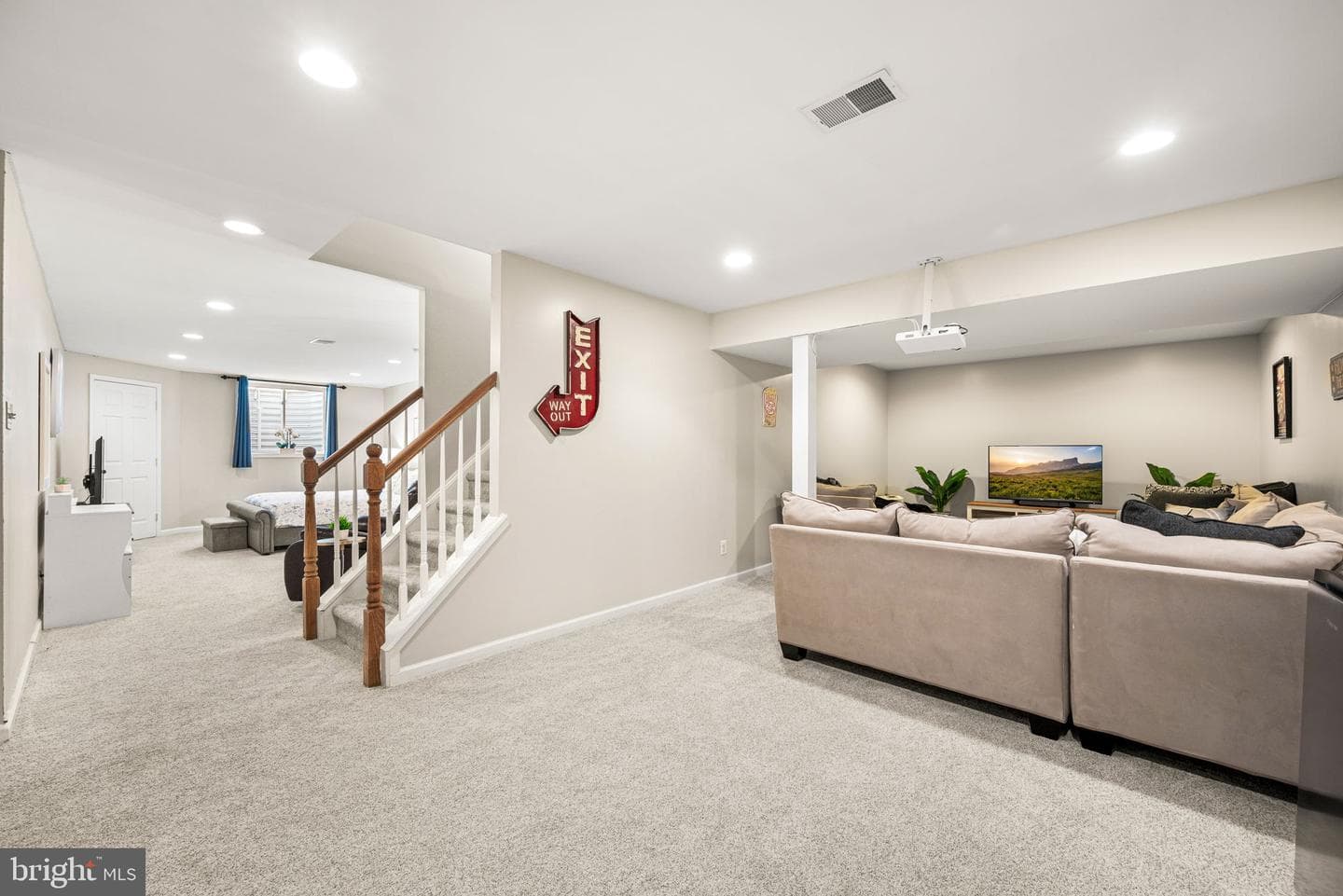 55 Ramblewood Drive photo 33