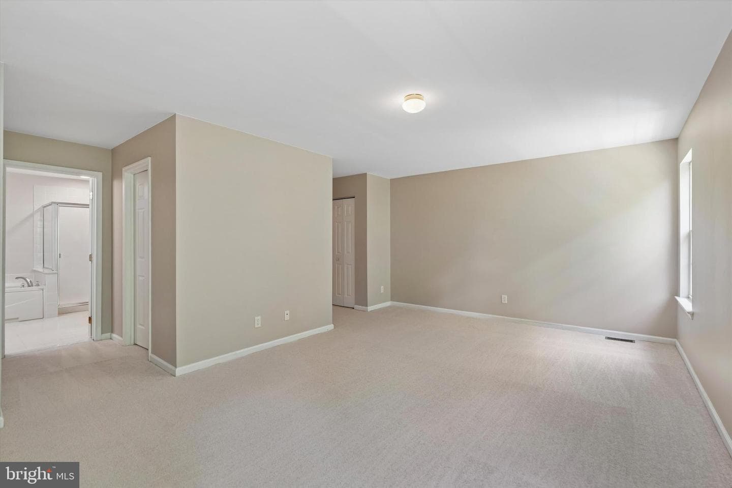 278 Yorktown Court photo 17