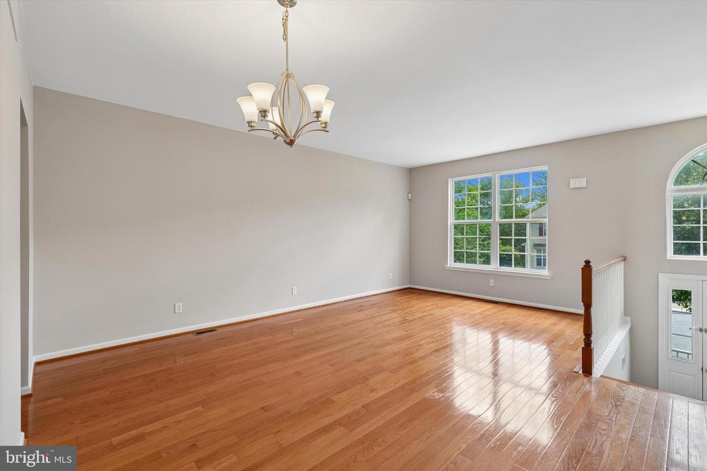 278 Yorktown Court photo 4