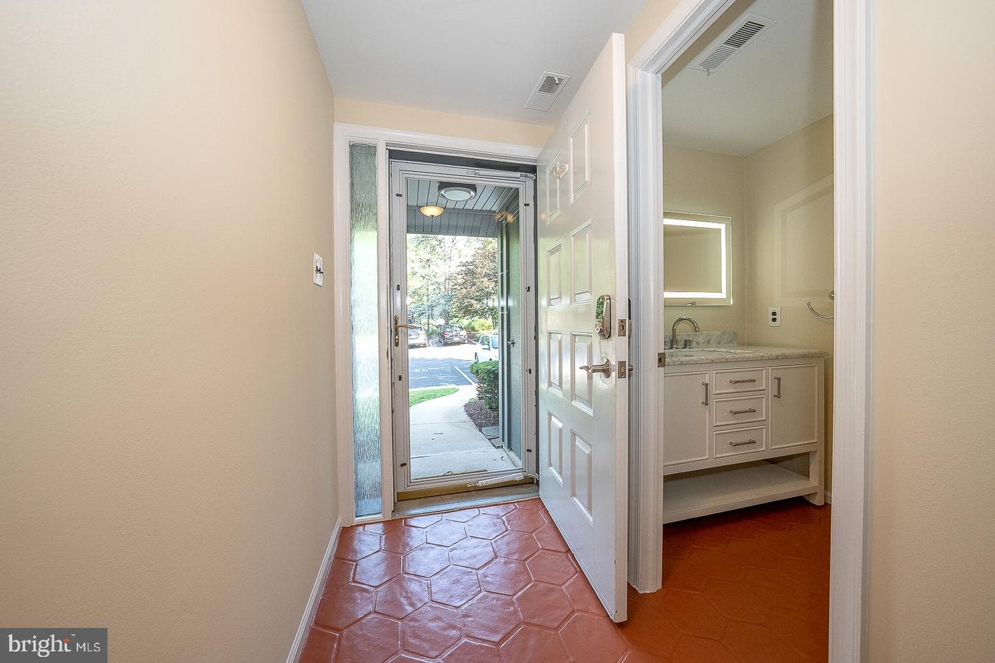 514 Foxwood Lane #514 photo 3