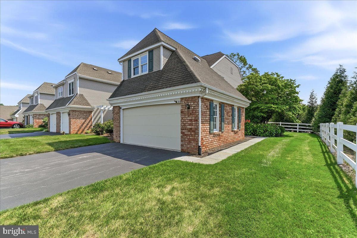 919 Samantha Circle, Chester Springs