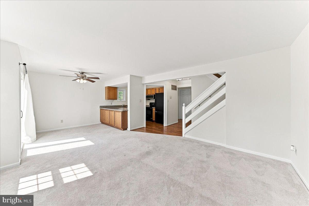 919 Samantha Circle photo 7