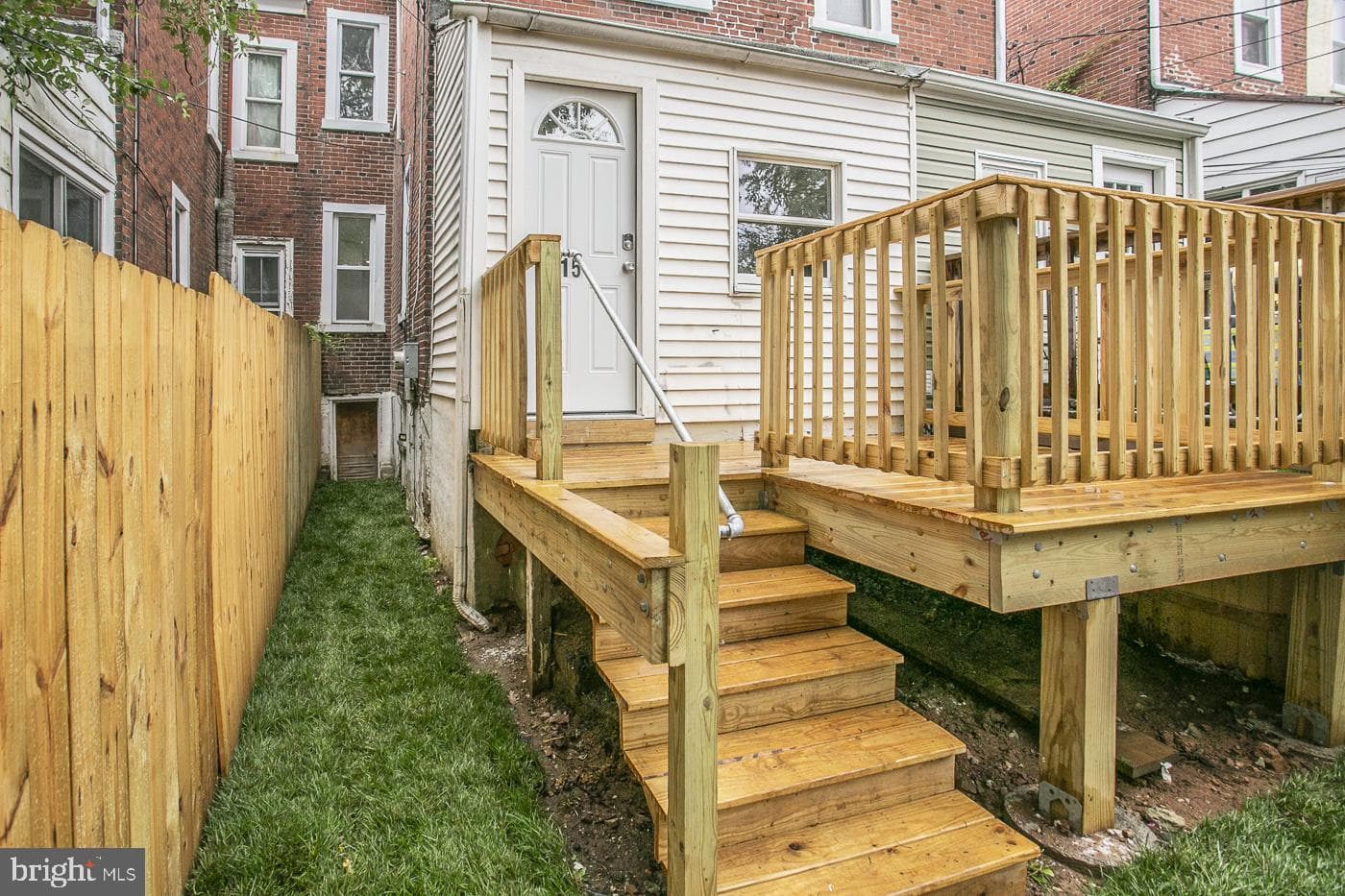 15 Franklin Avenue photo 30
