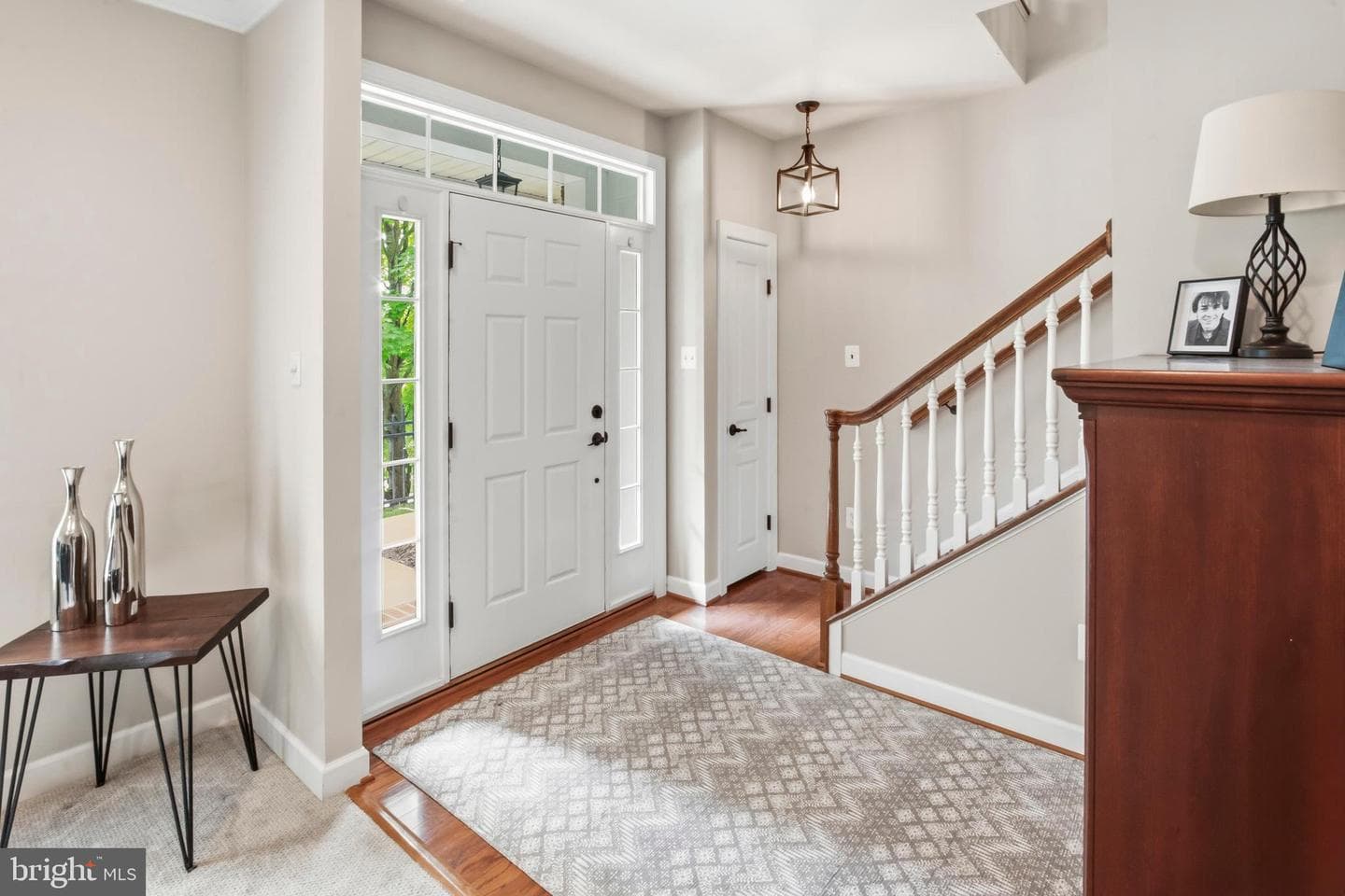 531 Raymond Drive photo 6