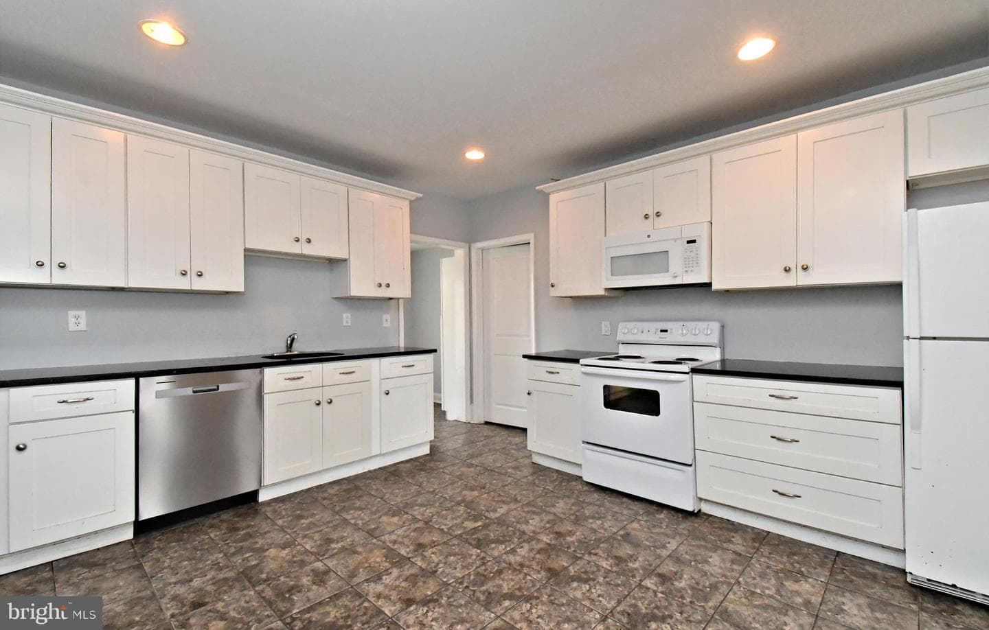173 Prospect Street photo 12