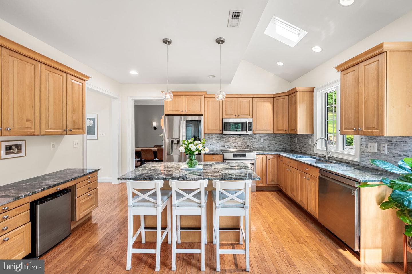 232 Vincent Road photo 12