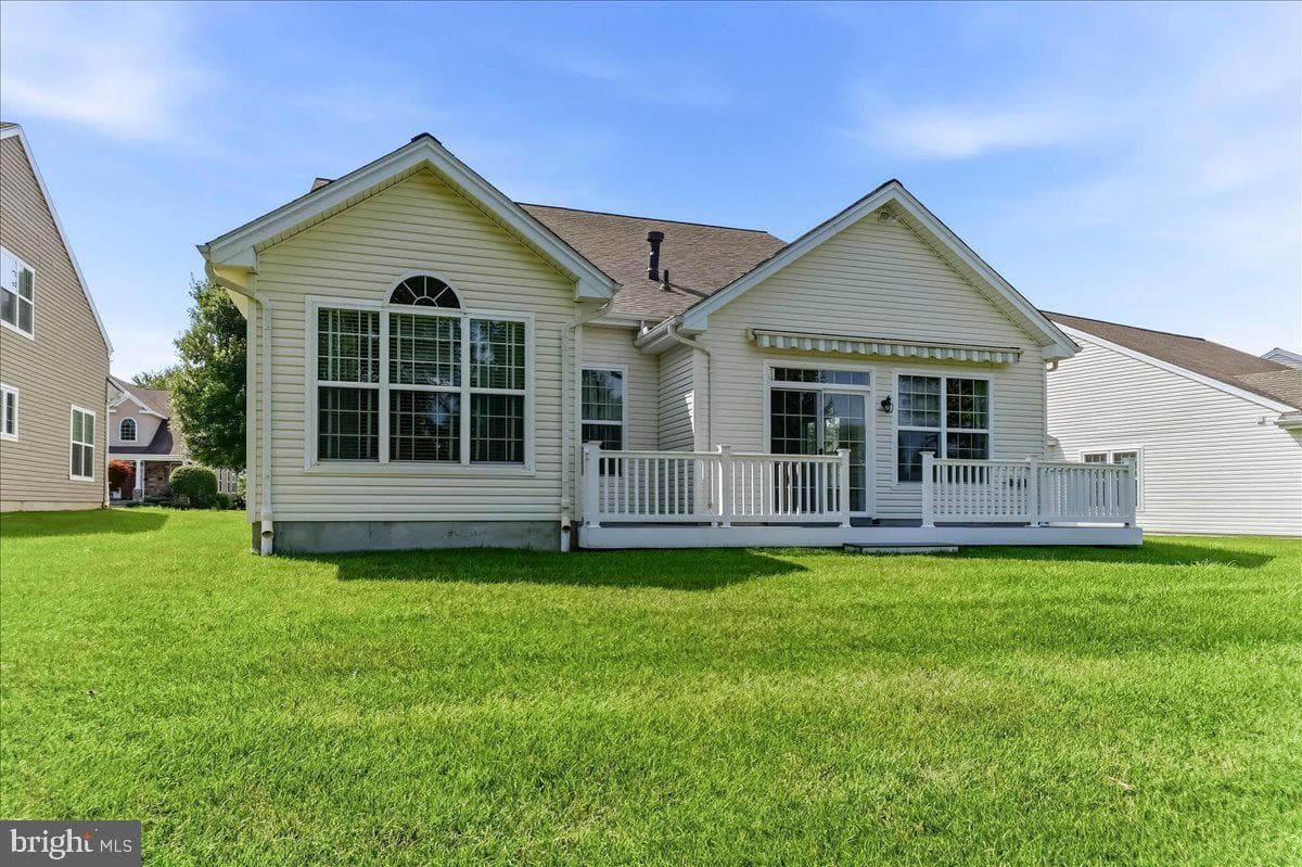 207 Hendrickson Lane photo 37