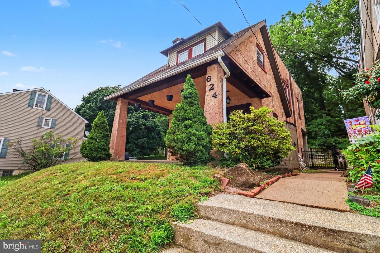 624 Bridge Street photo 4