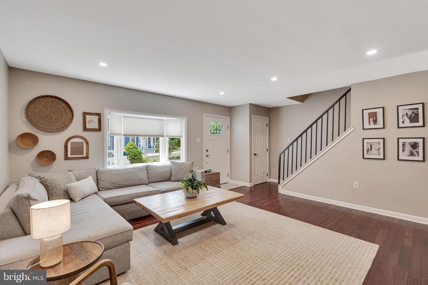 43 Evergreen Lane photo 3