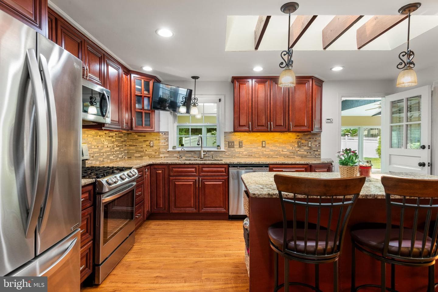 1291 Thomas Road photo 13