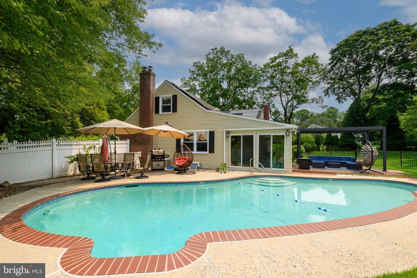 1291 Thomas Road photo 37
