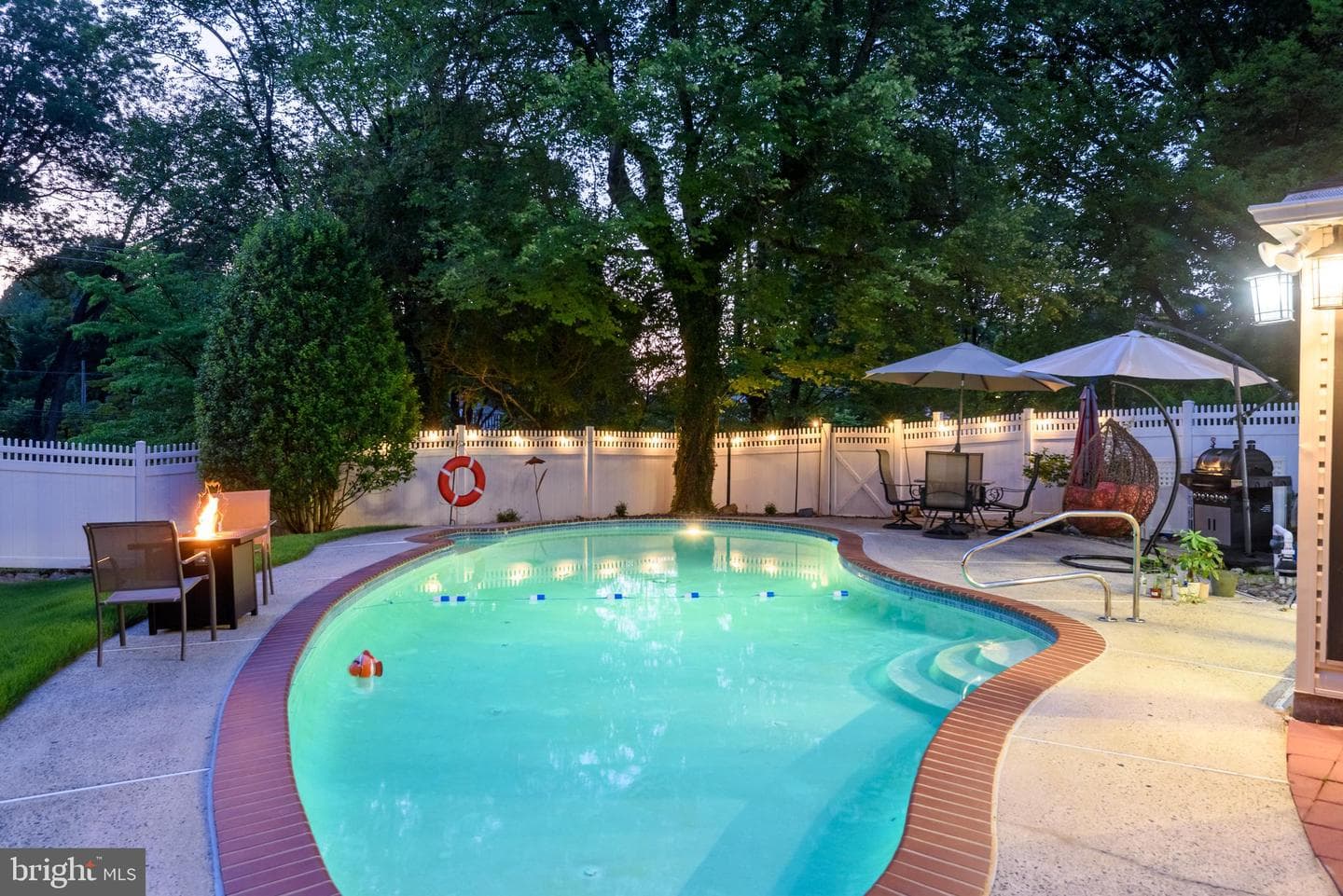 1291 Thomas Road photo 42