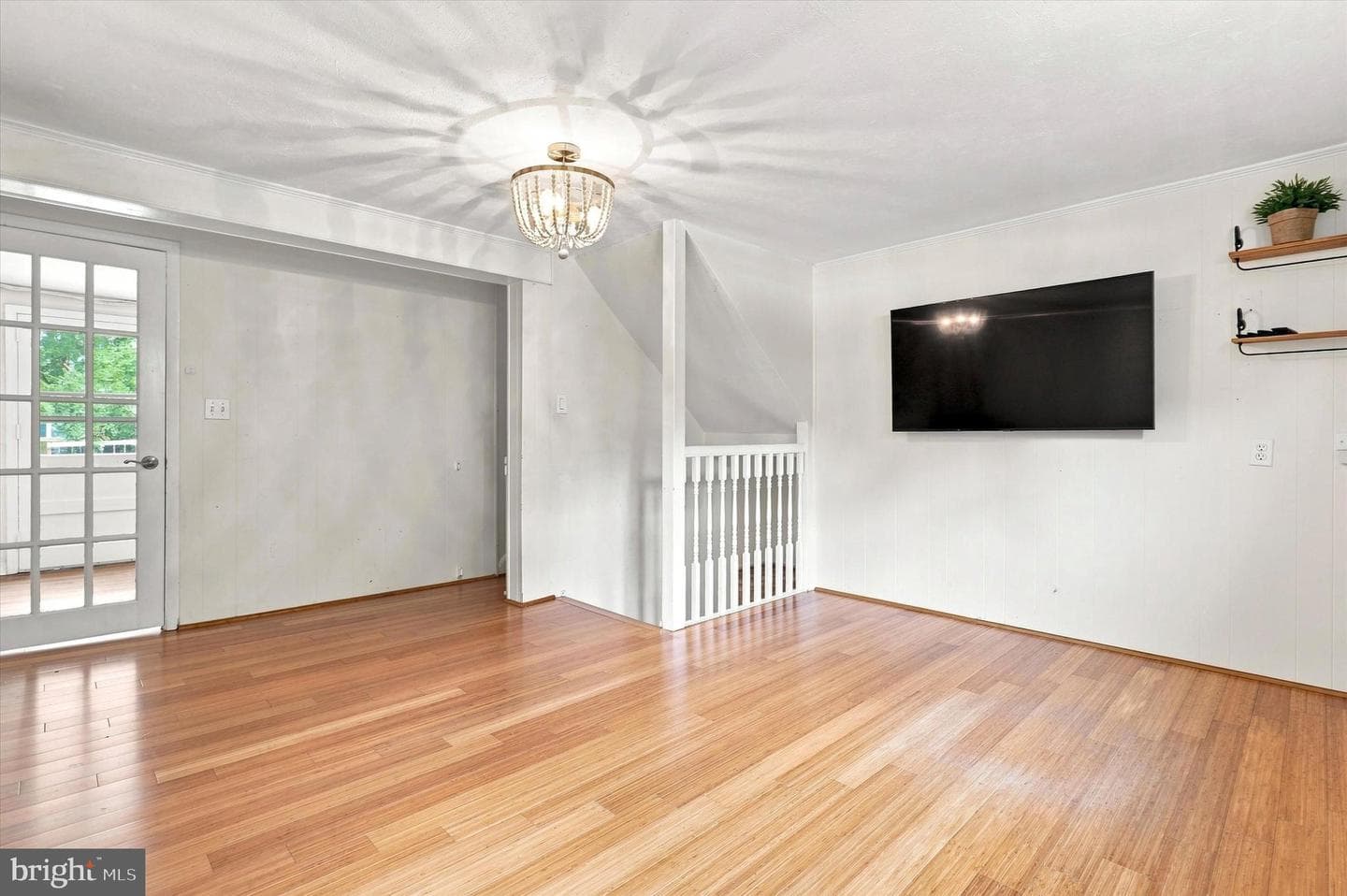 303 Landsende Road photo 22