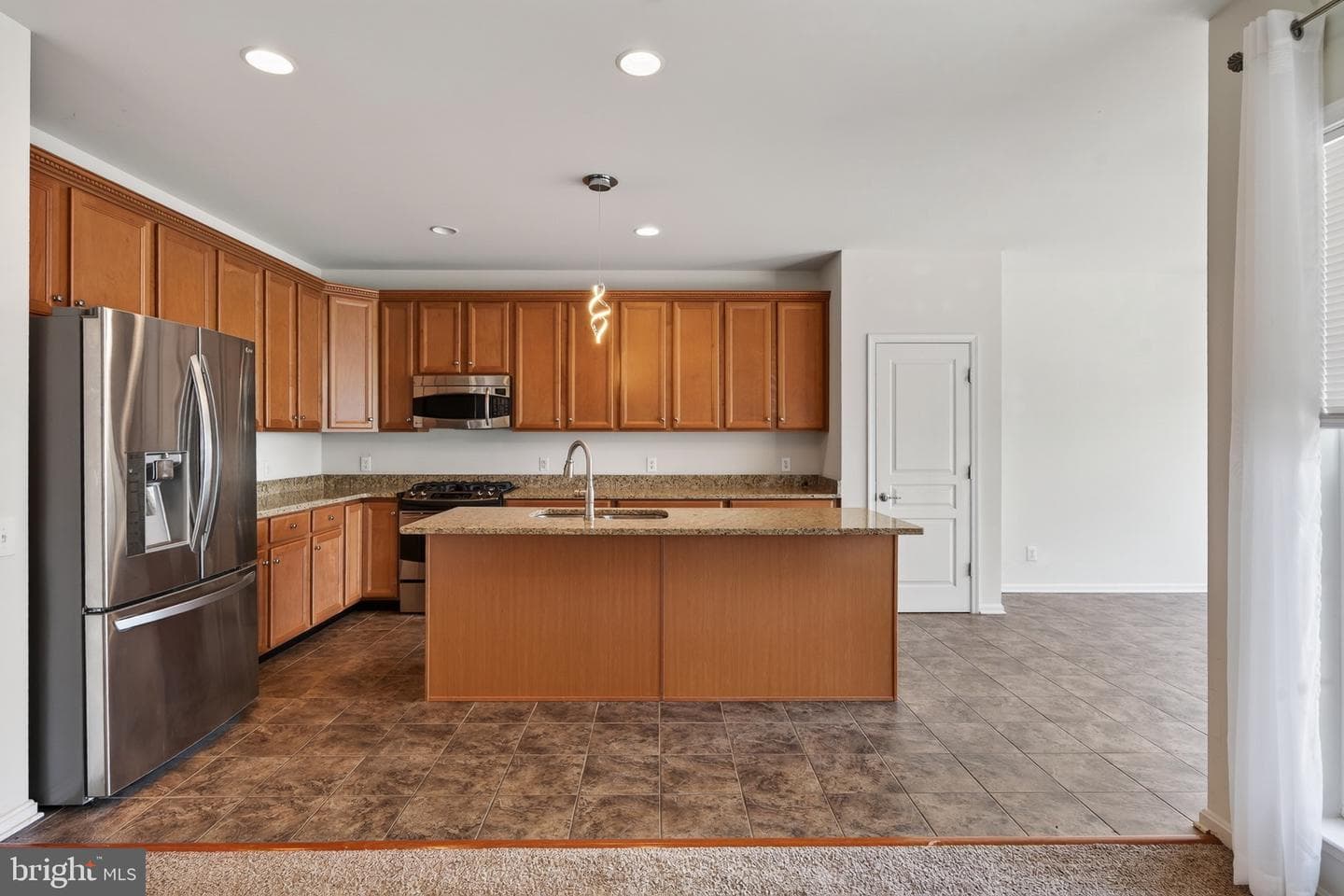228 N Caldwell Circle photo 12