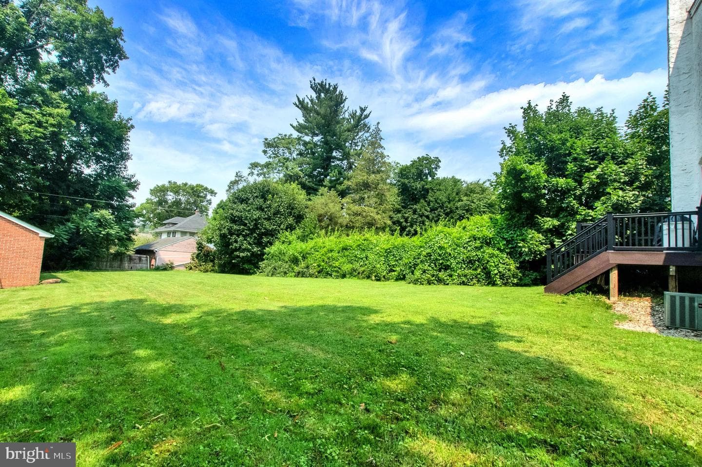 1305 Stirling Street photo 29