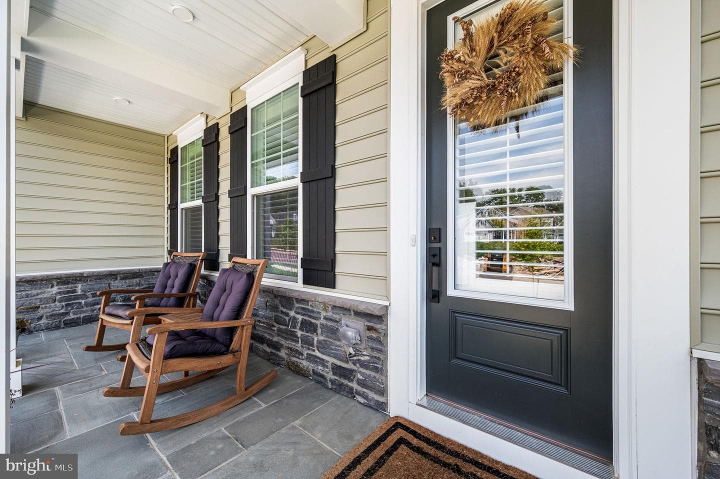 937 Eakins Circle photo 6
