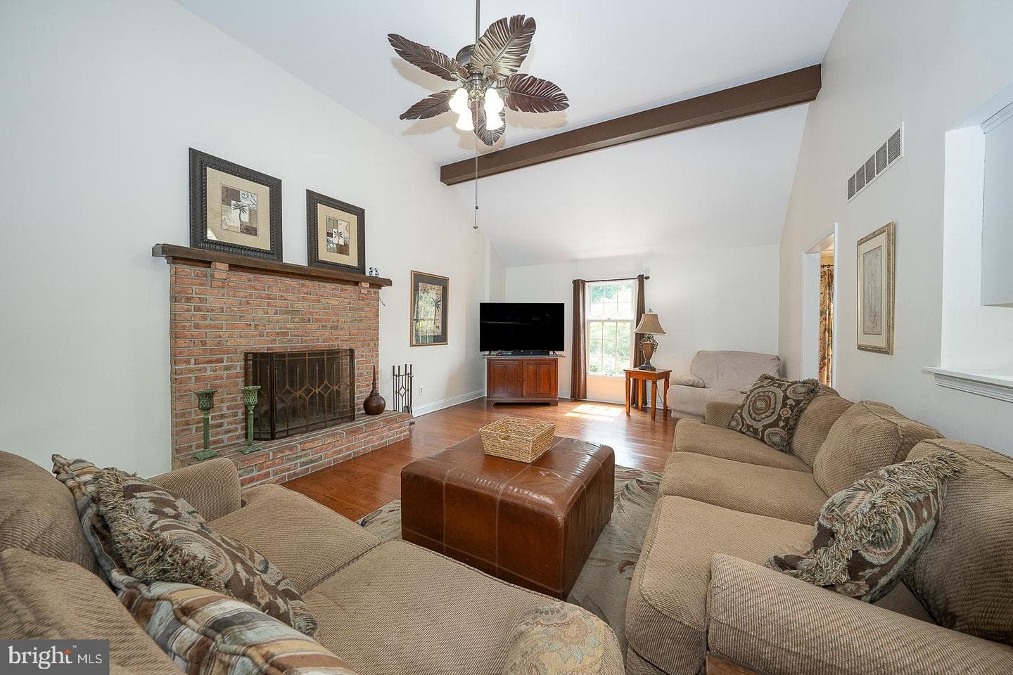 842 Penns Way photo 11