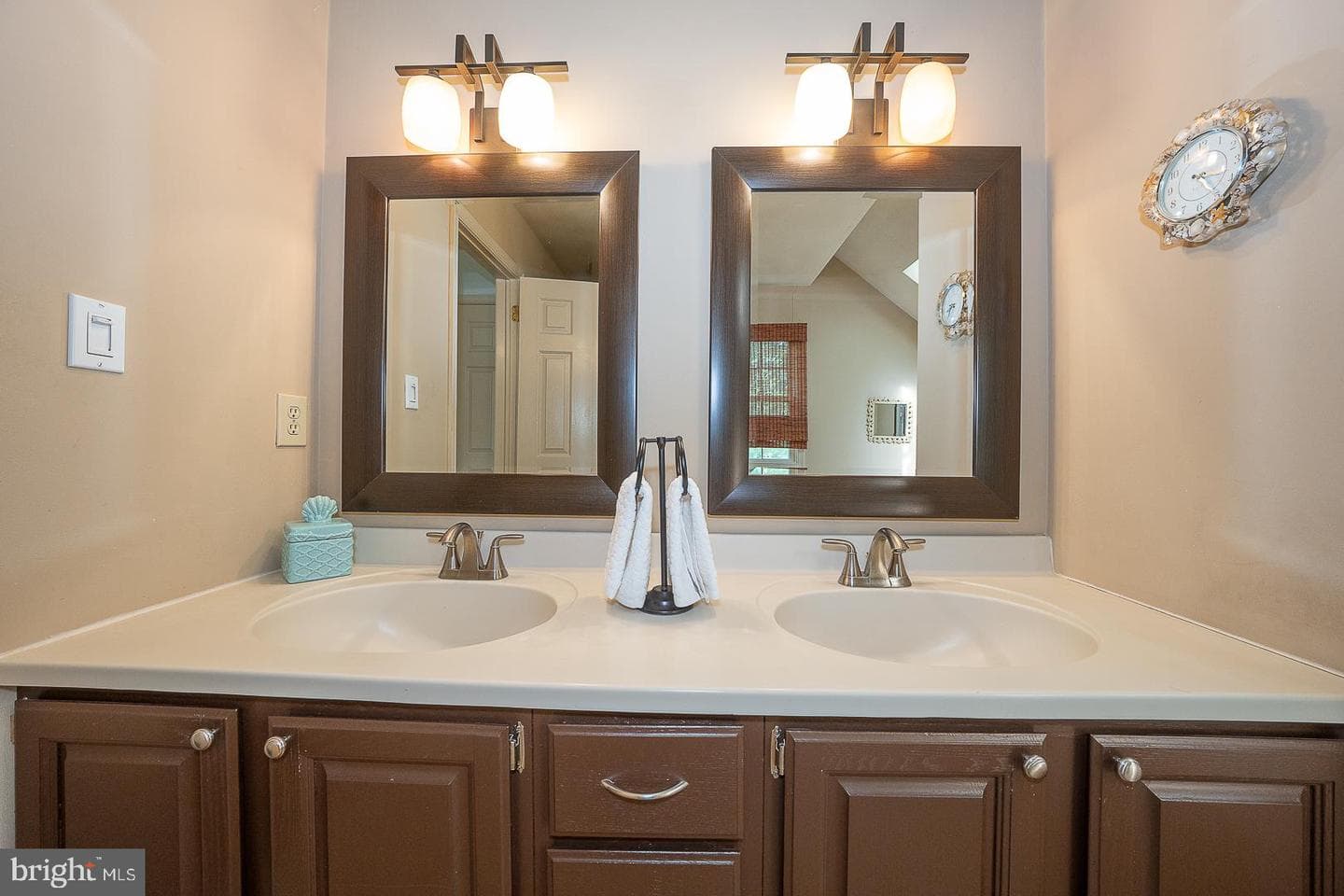 842 Penns Way photo 23