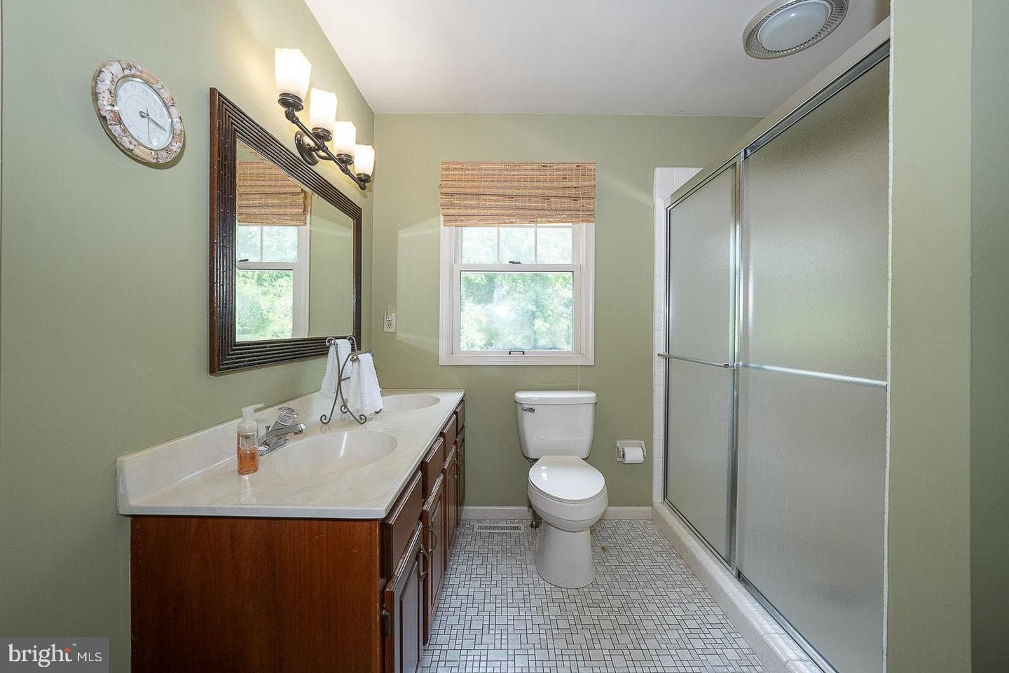 842 Penns Way photo 30