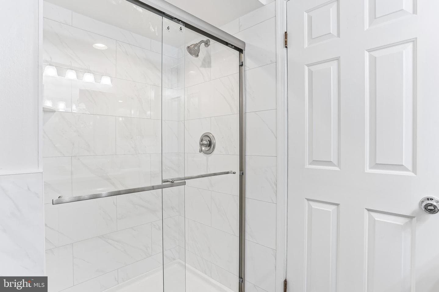 103 Brighton Circle photo 23
