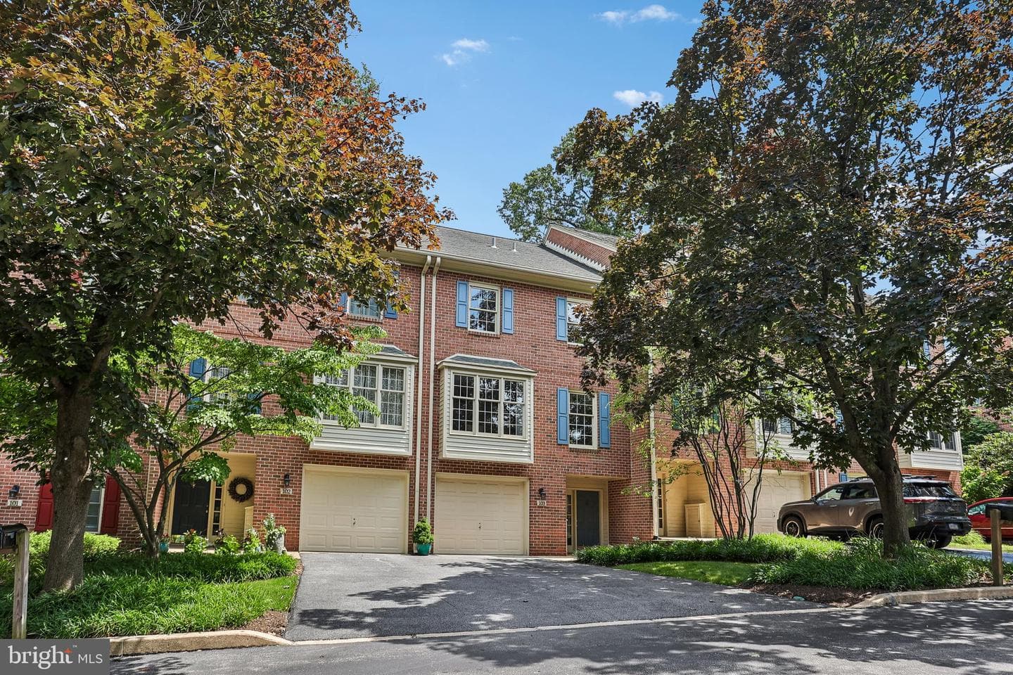 103 Brighton Circle photo 36