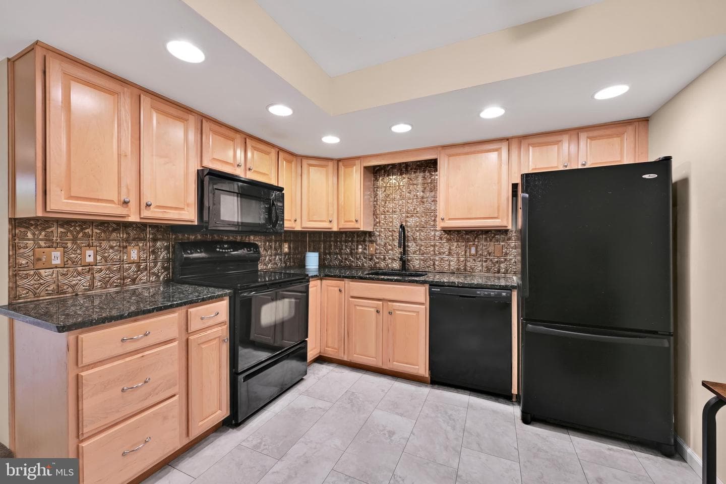 127 Freedom Valley Circle photo 38