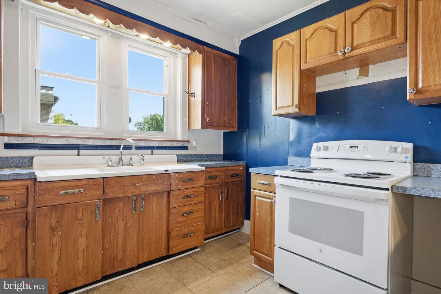 107 E Main Street photo 11