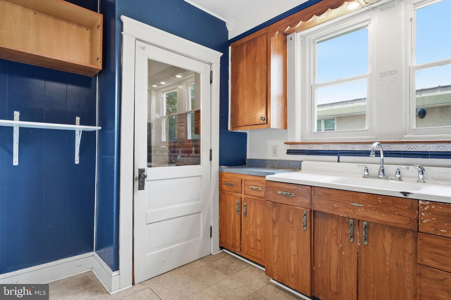 107 E Main Street photo 12