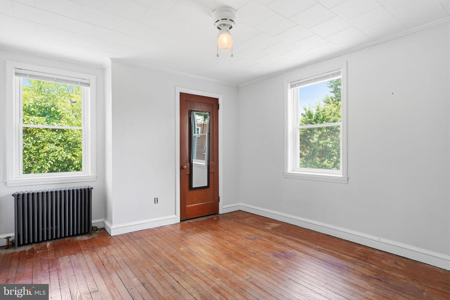 107 E Main Street photo 31