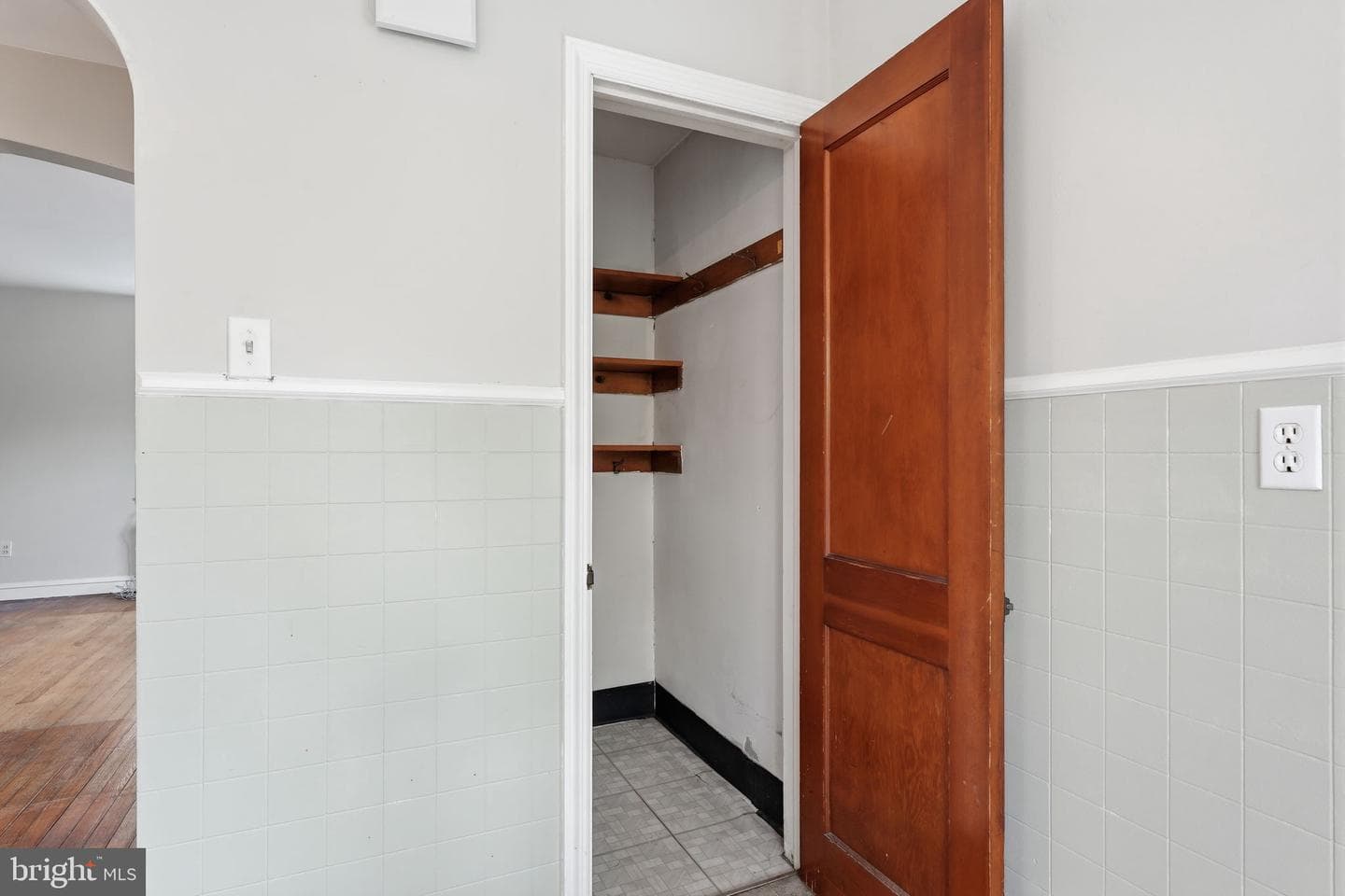 107 E Main Street photo 42