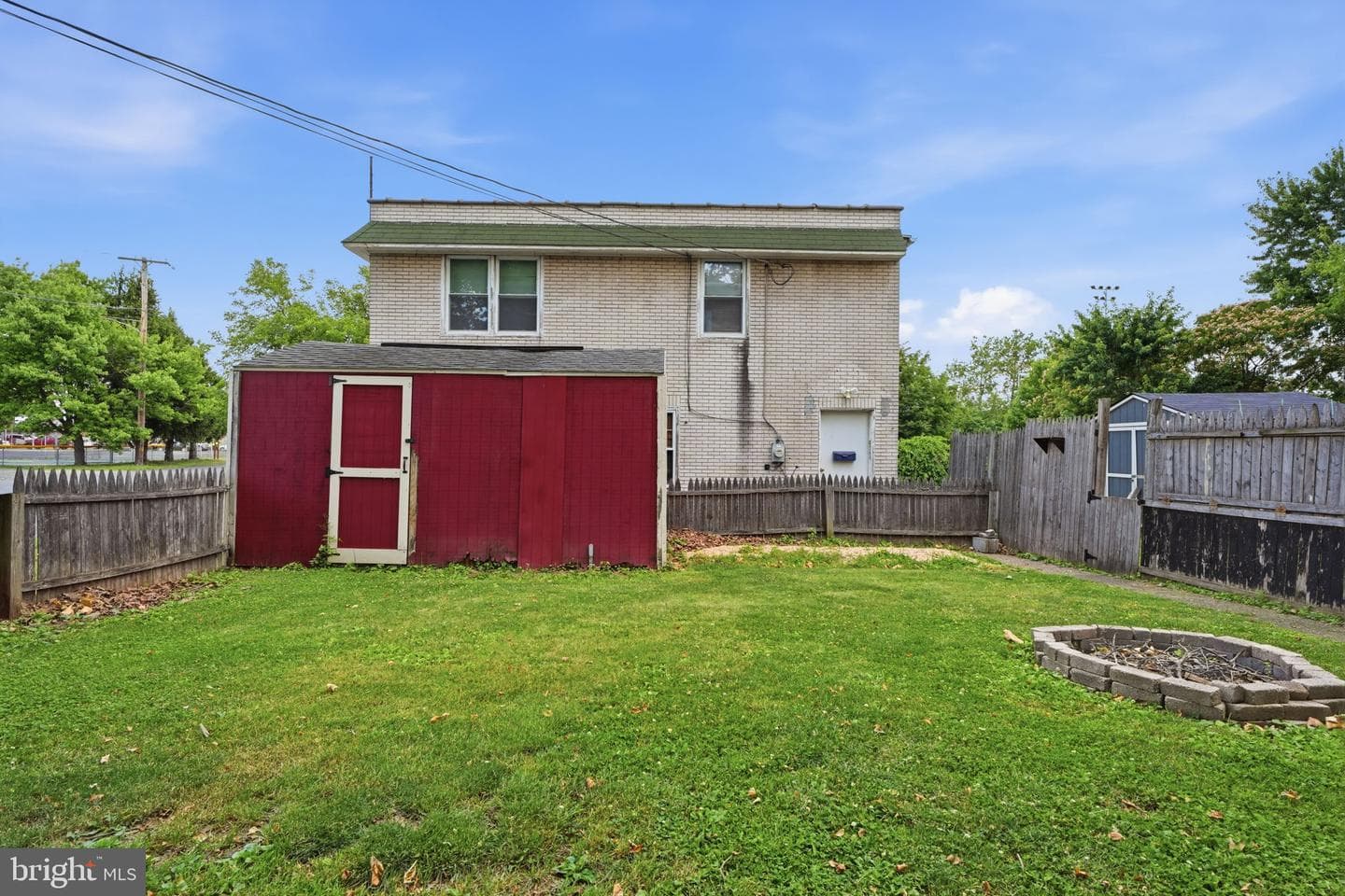 107 E Main Street photo 49