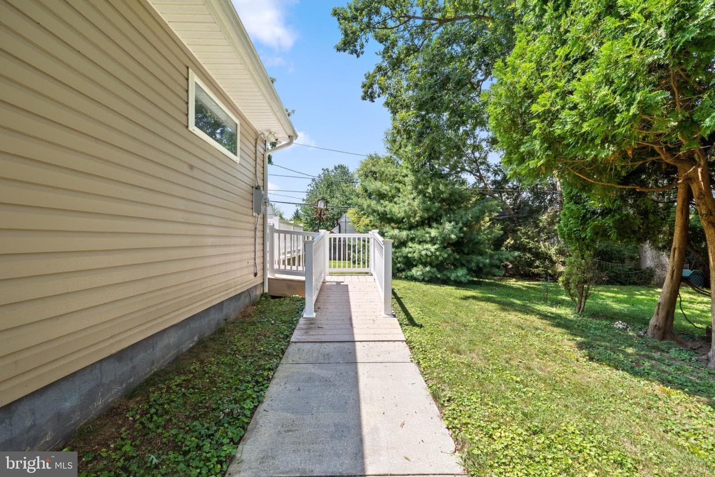 6 Nolan Drive photo 4