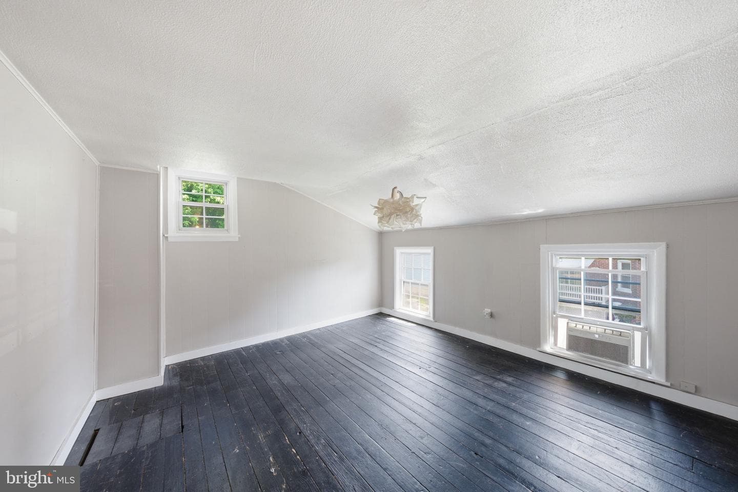 27 Spruce Street photo 16