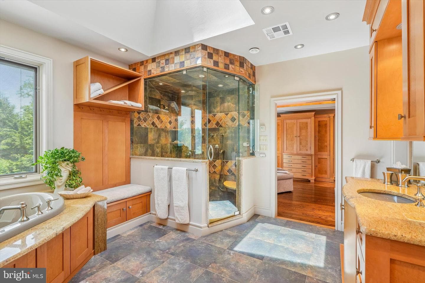 1010 Bala Farms photo 31