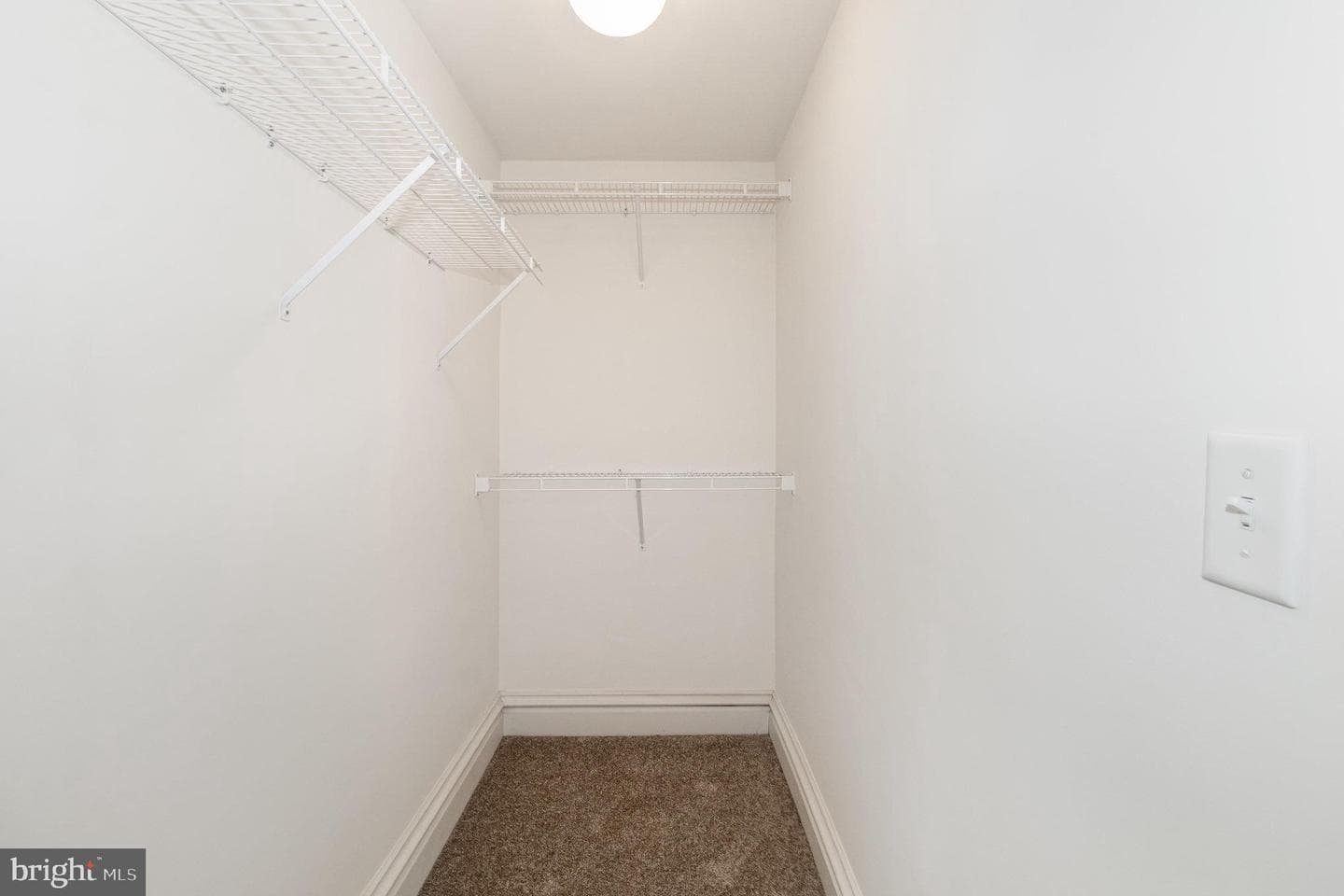 308 E Derry Road photo 40