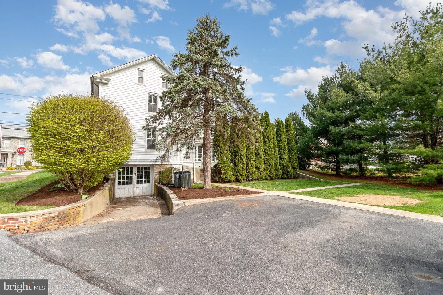 308 E Derry Road photo 44