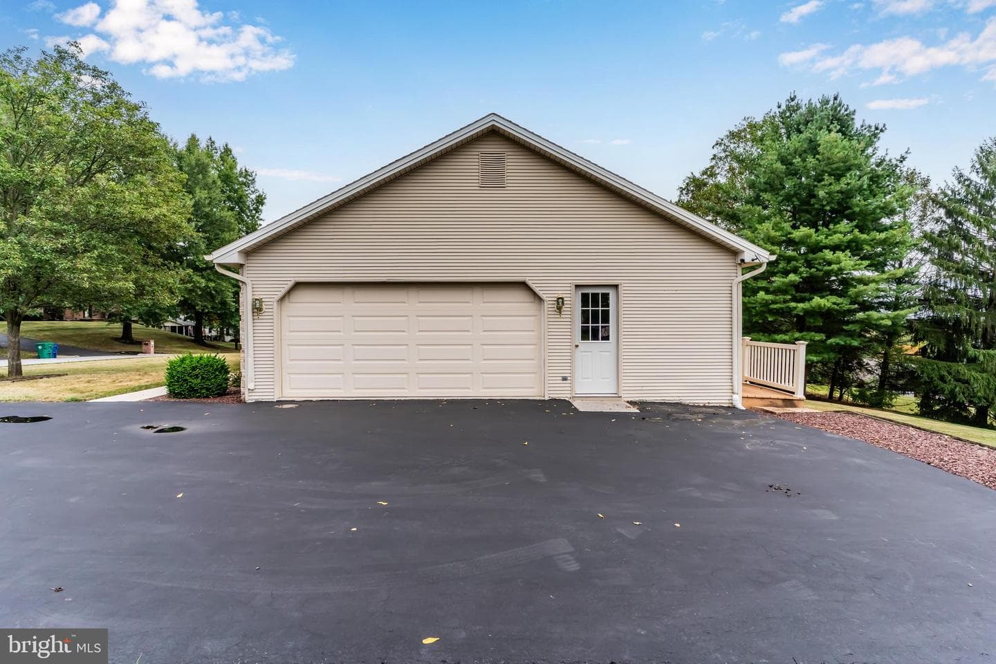 2415 W Bayberry Drive photo 5