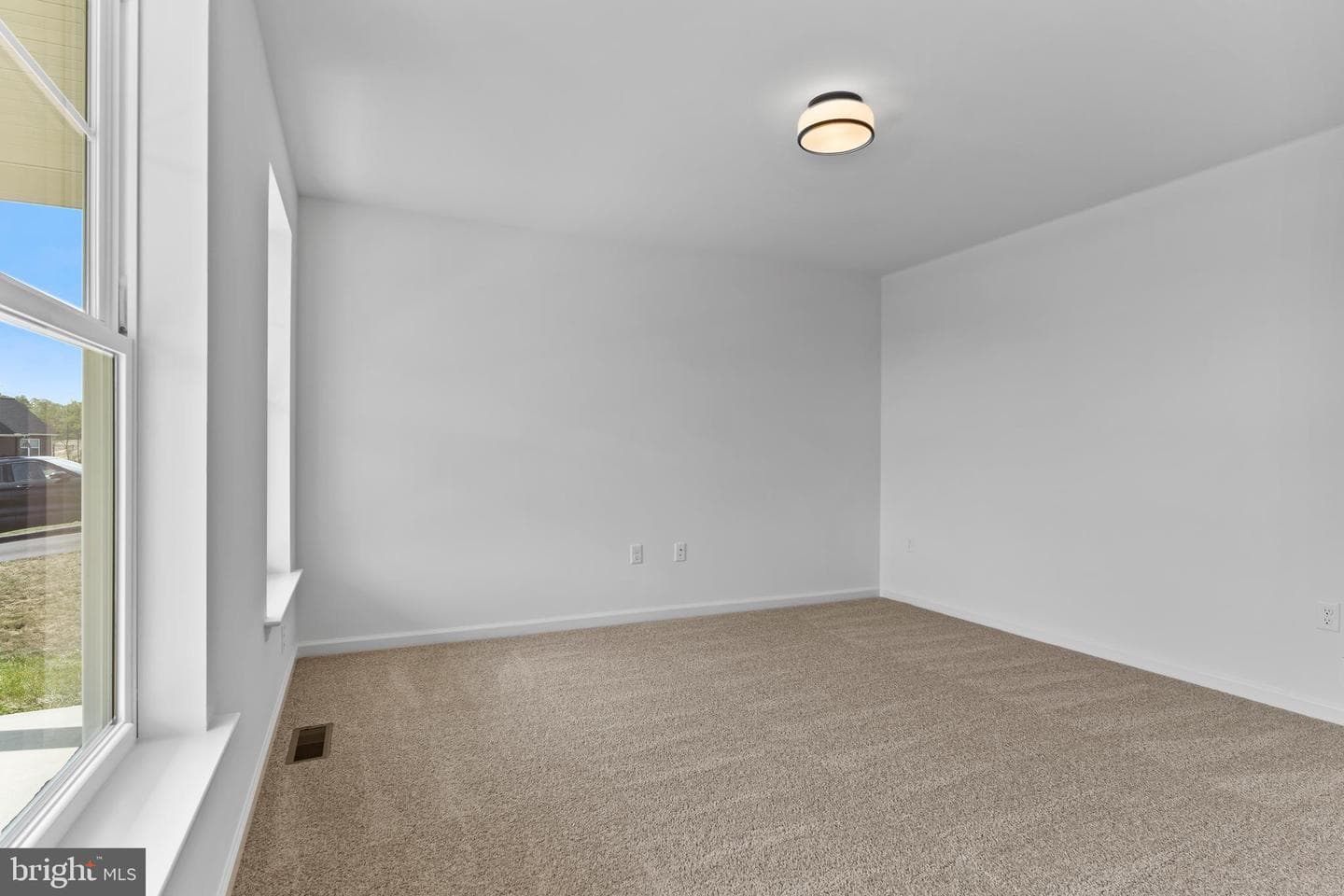 507 Elm Street photo 27