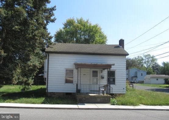 240 R Water Street