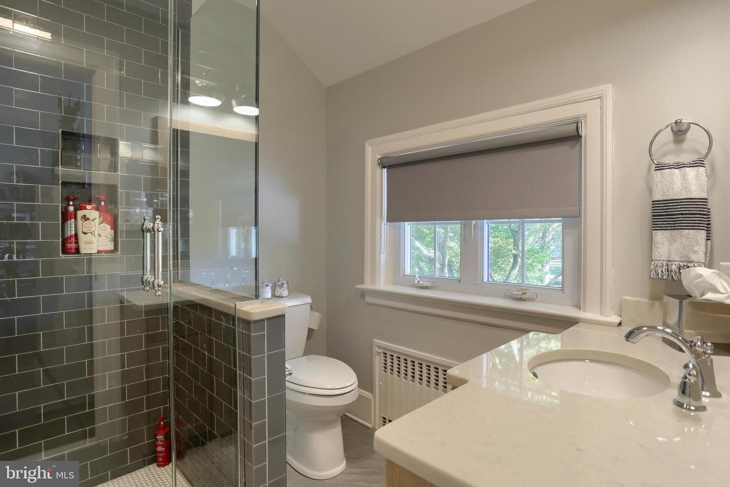 118 Elm Avenue photo 31