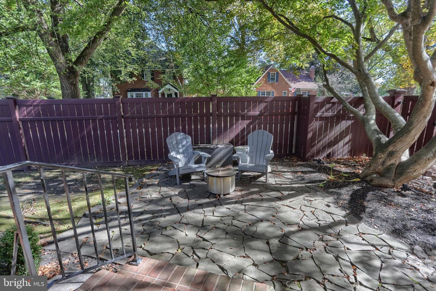 118 Elm Avenue photo 51