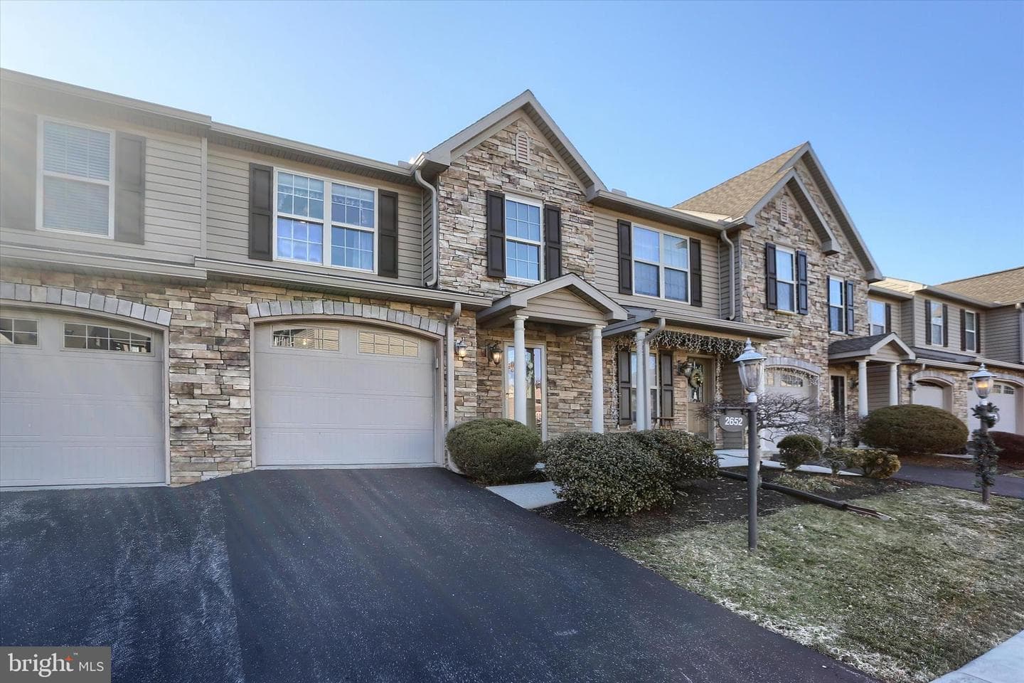 2652 Gracie Drive photo 2