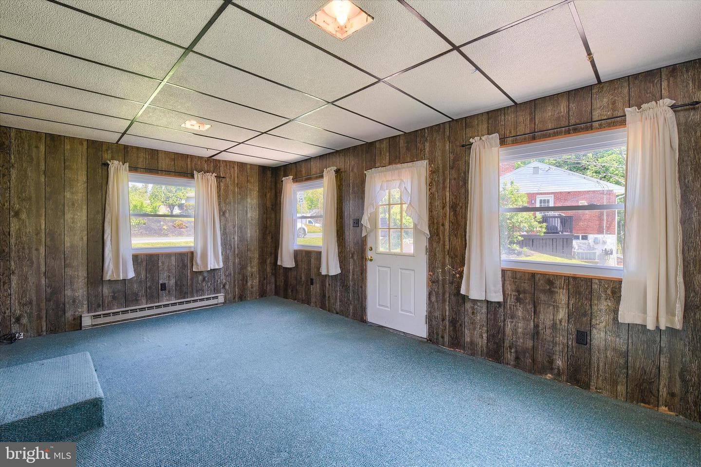 139 Hollywood Drive photo 19