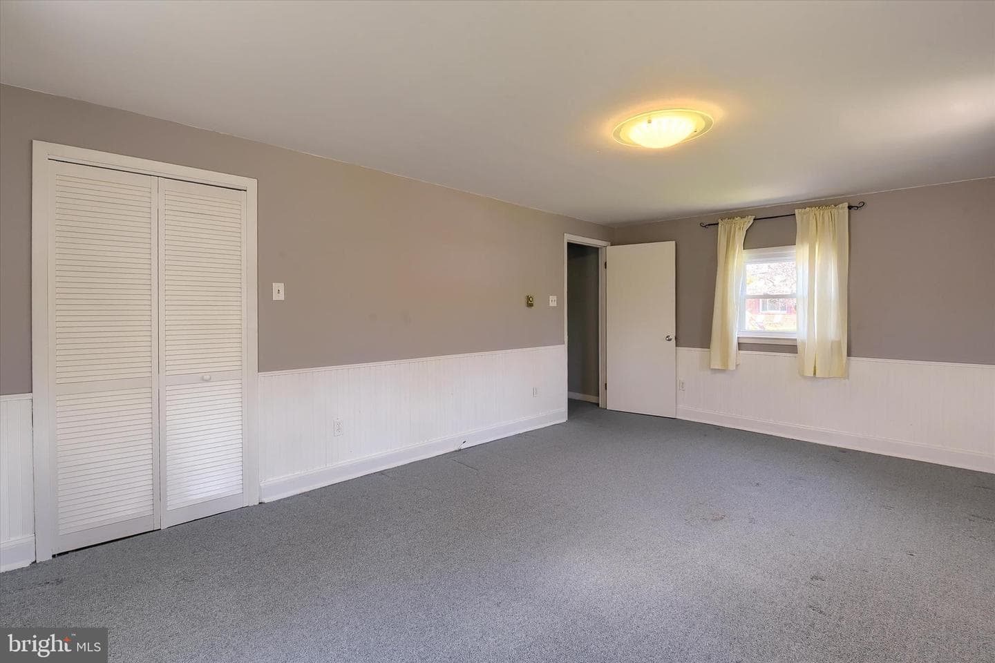 139 Hollywood Drive photo 30