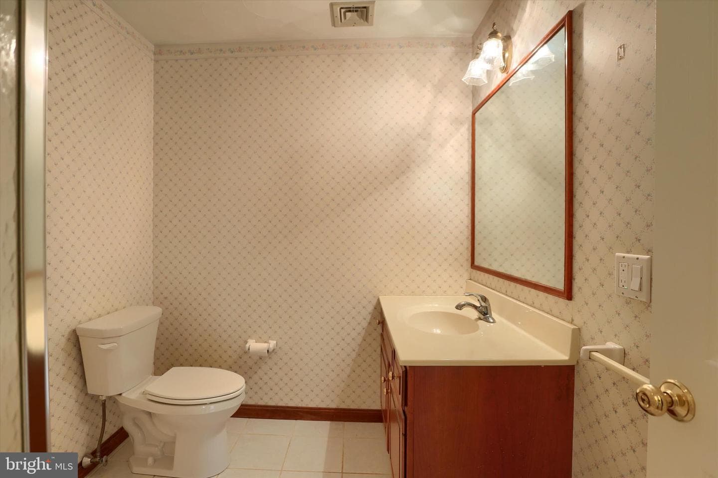 211 Frederick Street photo 27