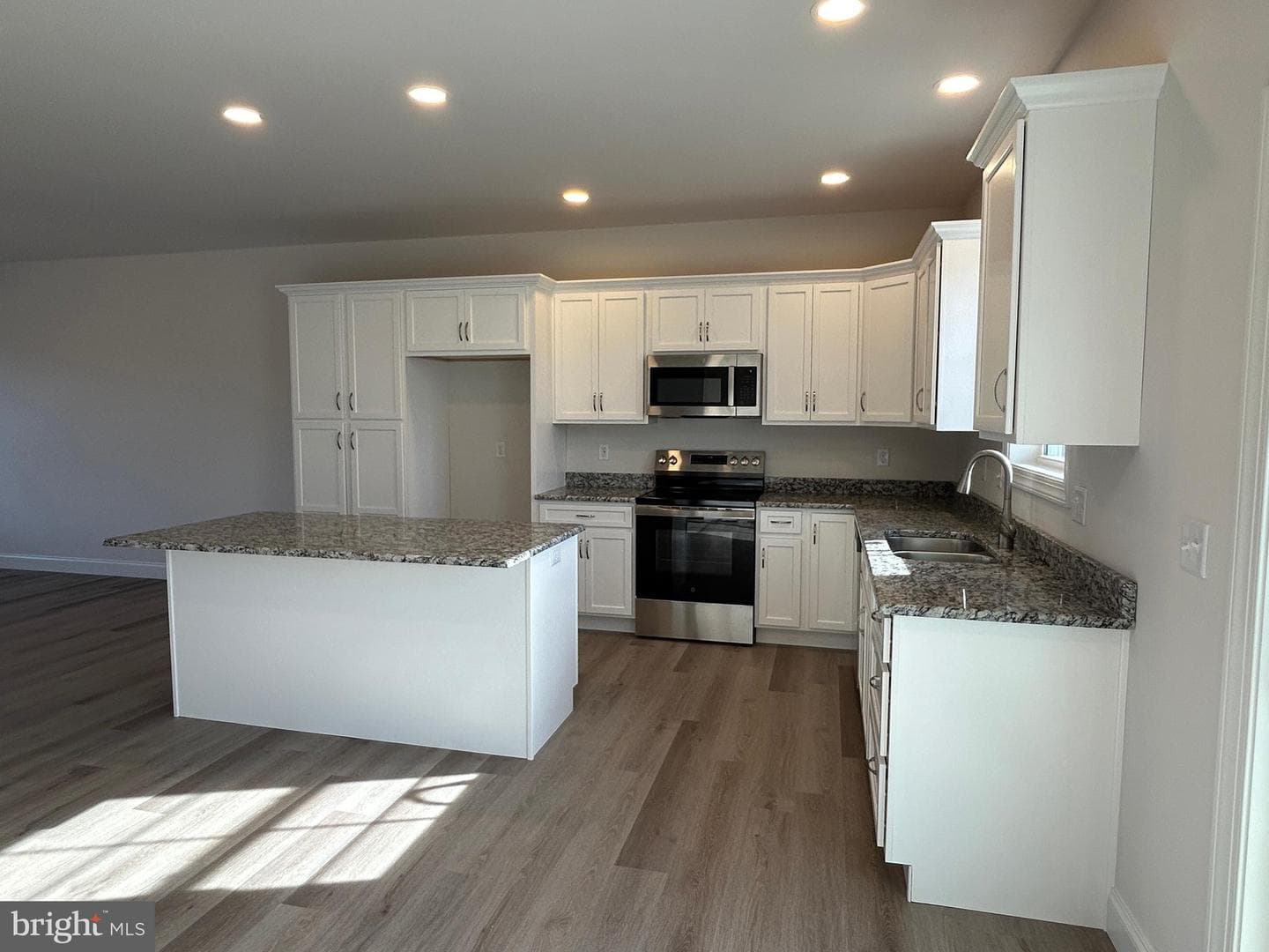 168 Magnolia Drive photo 17