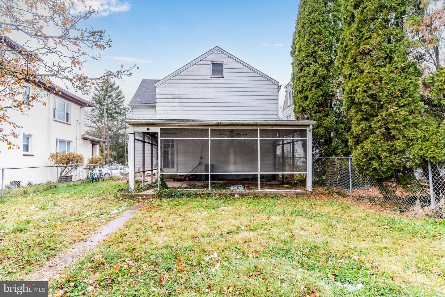 328 N Spring Street photo 3